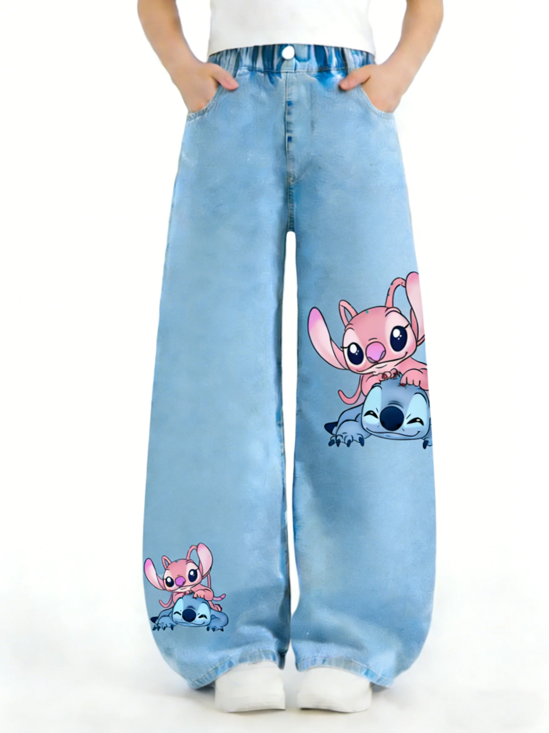 

Джинсы для девочек Disney 2026, мягкие, длинные, стильные и универсальные, с дизайном пары персонажей из мультфильма Стич.
