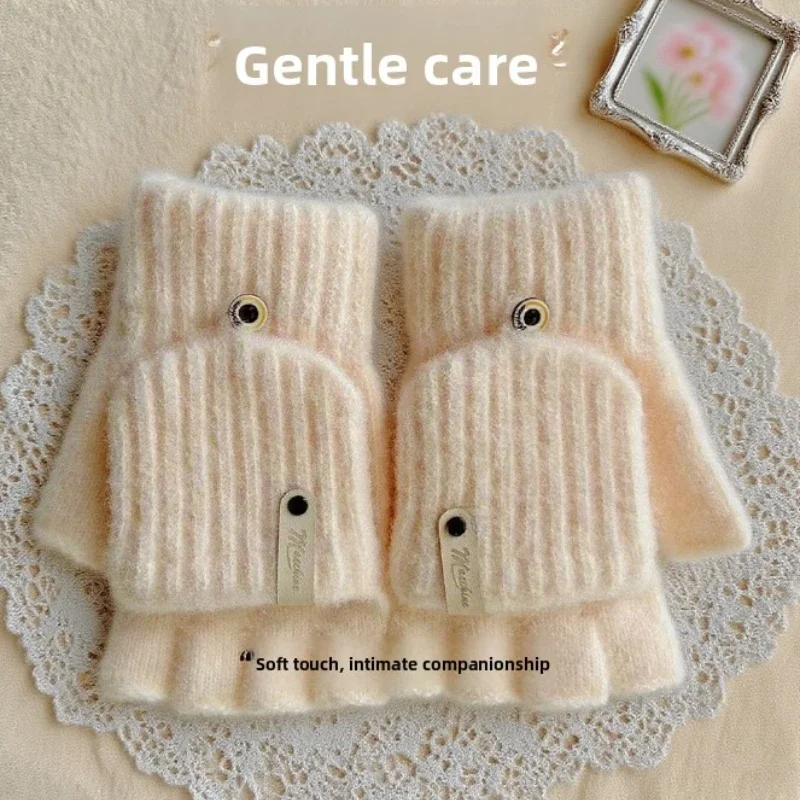 وضع العلامات على الحروف الشتوية للفتيات اللطيفة بالإضافة إلى المخملية المقاومة للبرد الدافئة بدون أصابع قفازات نصف إصبع للكتابة للطلاب