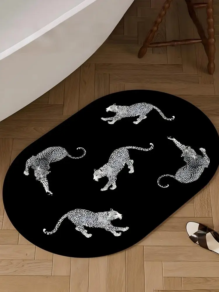 VIKAMA Retro White Leopard Print Oval Bath Mat Non Slip Washable Floor Rug Luxury Animal Pattern Bathroom Entryway Home Decor