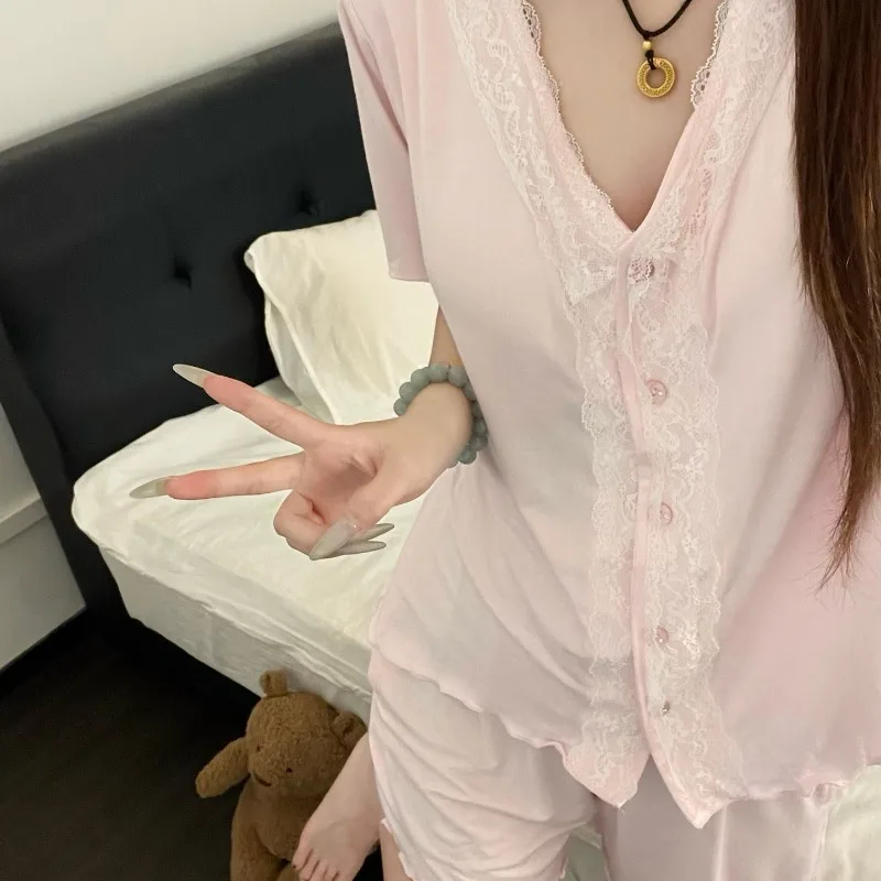 

Summer New Women's Clothing: Summer Short-Sleeve and Shorts Pajamas, Pink Lace-Trimmed Pajamas, Skin-Friendly Homewear Set