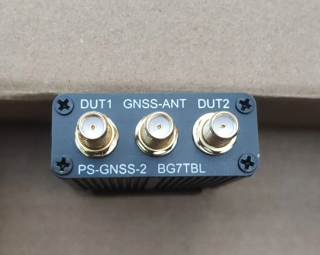 

GNSS,GPS,BDS,BeiDou,power Splitter,1 in 2,distributor,with DC,feeder