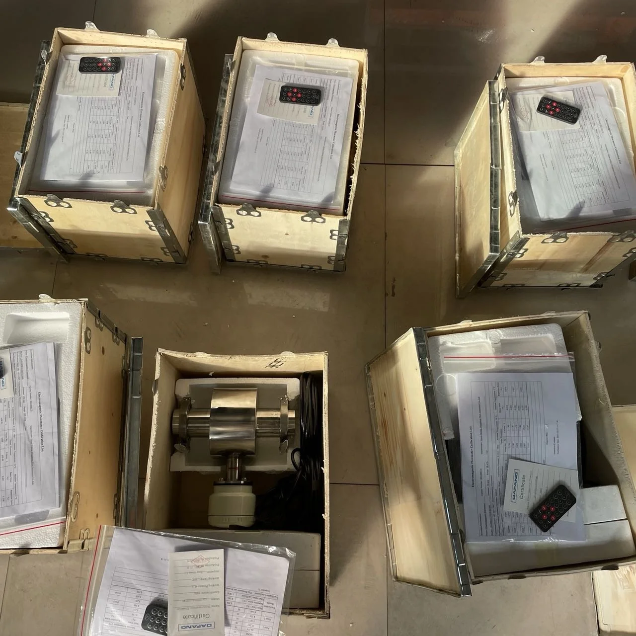 TLF Tri Clamp Flujometro Para Leche DN25 Sensori di flusso d'acqua RS485 Misuratore di portata del latte per uso alimentare DN50 Flusso sanitario elettromagnetico M