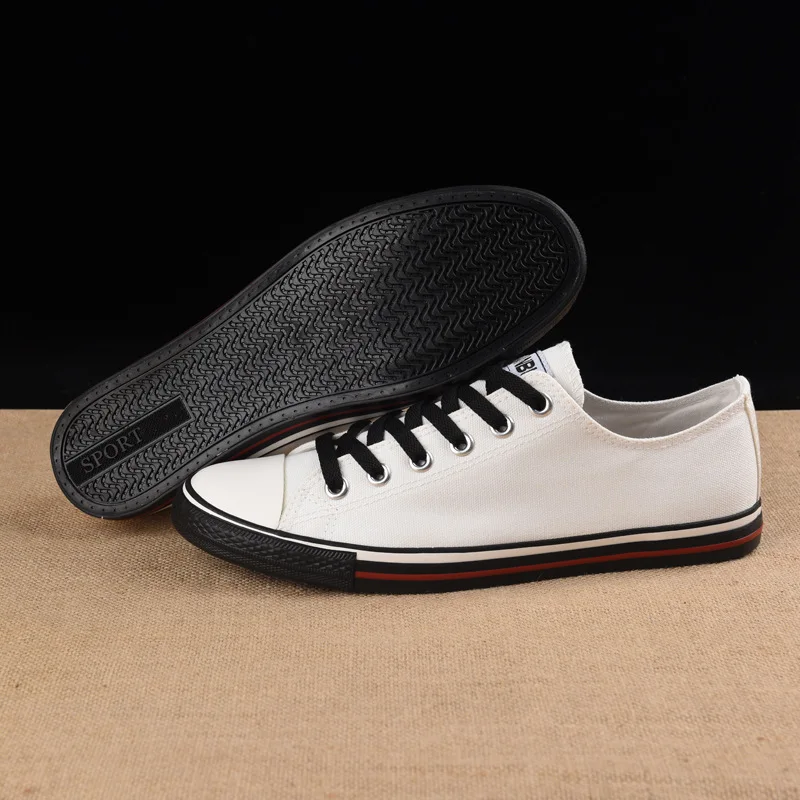 Fashion Brand Shoes Men Canvas Shoes Low top Breathable Cloth Footwear Mens Casual Shoes Classic White Black K299