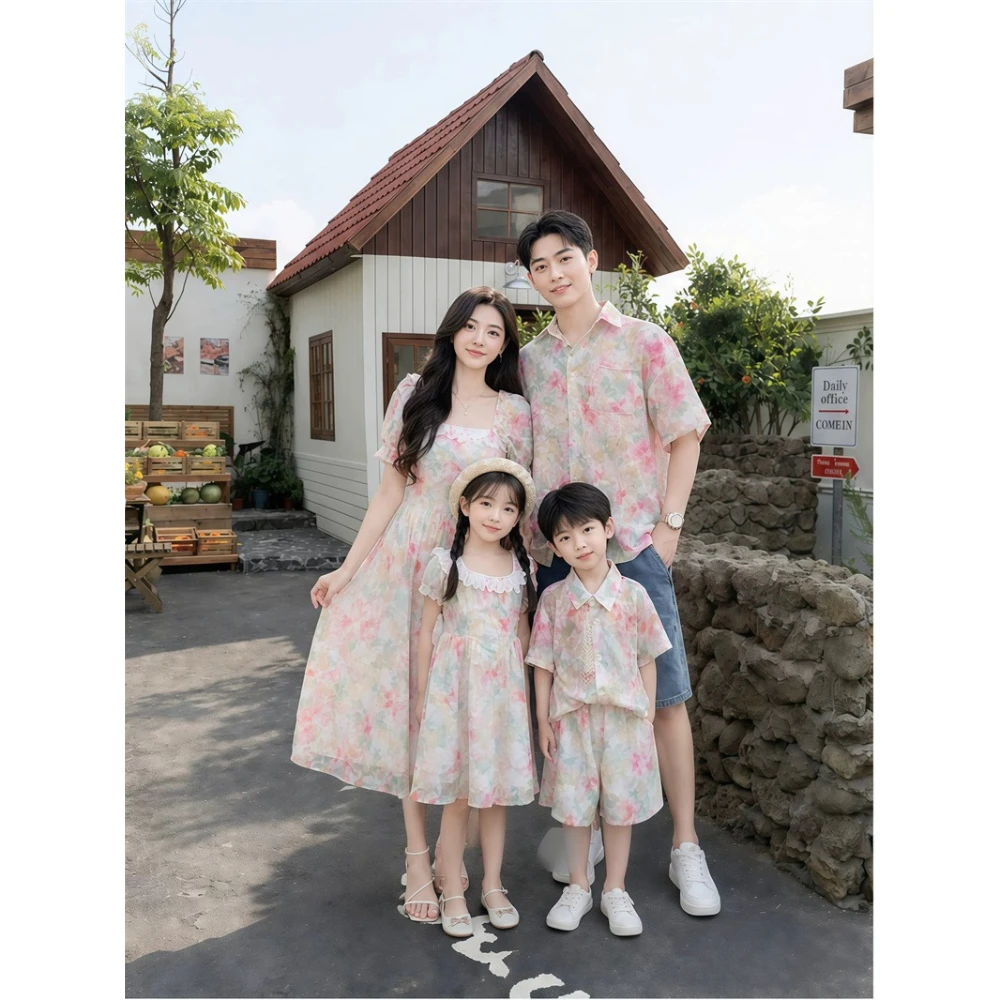 Holiday Family Matching Outfits Summer Korean Mom Daughter Dress Vacation Dad Son Floral Print Shirt Photo Shoot Couple Clothes