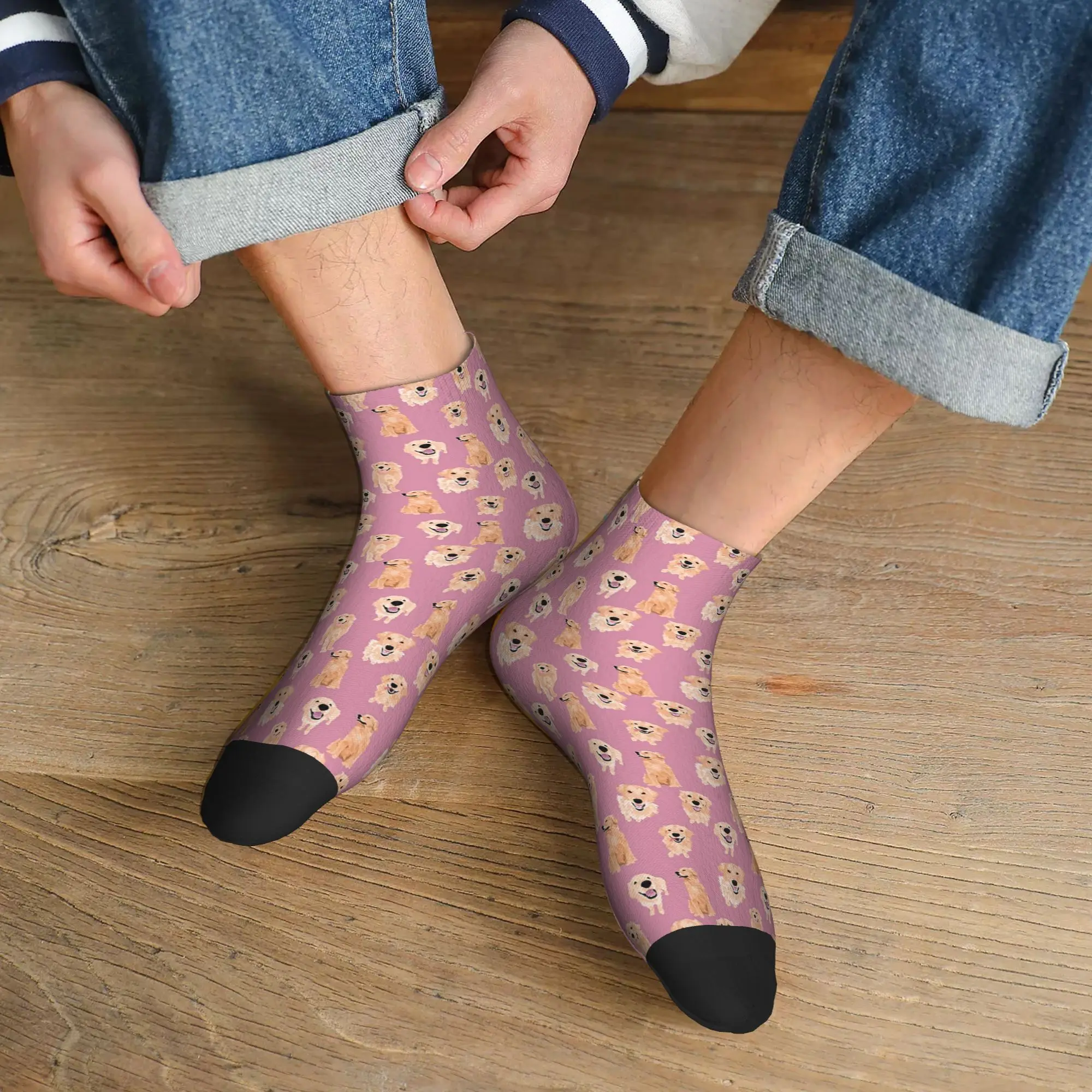 Golden Retrievers en calcetines rosas Harajuku medias absorbentes del sudor calcetines para todas las estaciones accesorios para regalos de Navidad unisex