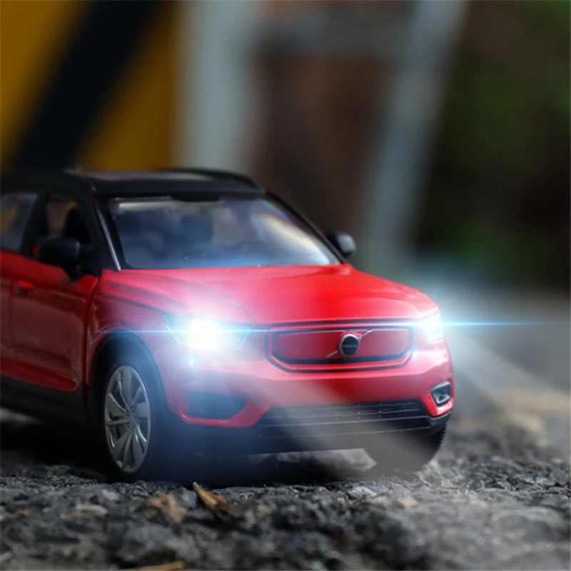 1:32 VOLVO XC40 Alloy Car Model Diecast Metal New Energy Vehicles Metal Car Model Simulation Sound and Light Childrens Toys Gift view 5