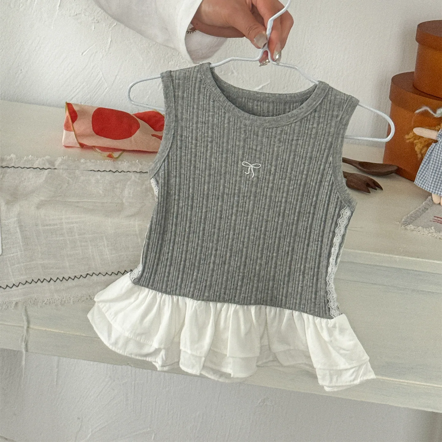 2026 Summer New Niche Sweet Sleeveless Blouse Delicate Ruffle Edge Splicing Loose Fit Lightweight Casual Vest Shirt Daily Outfit