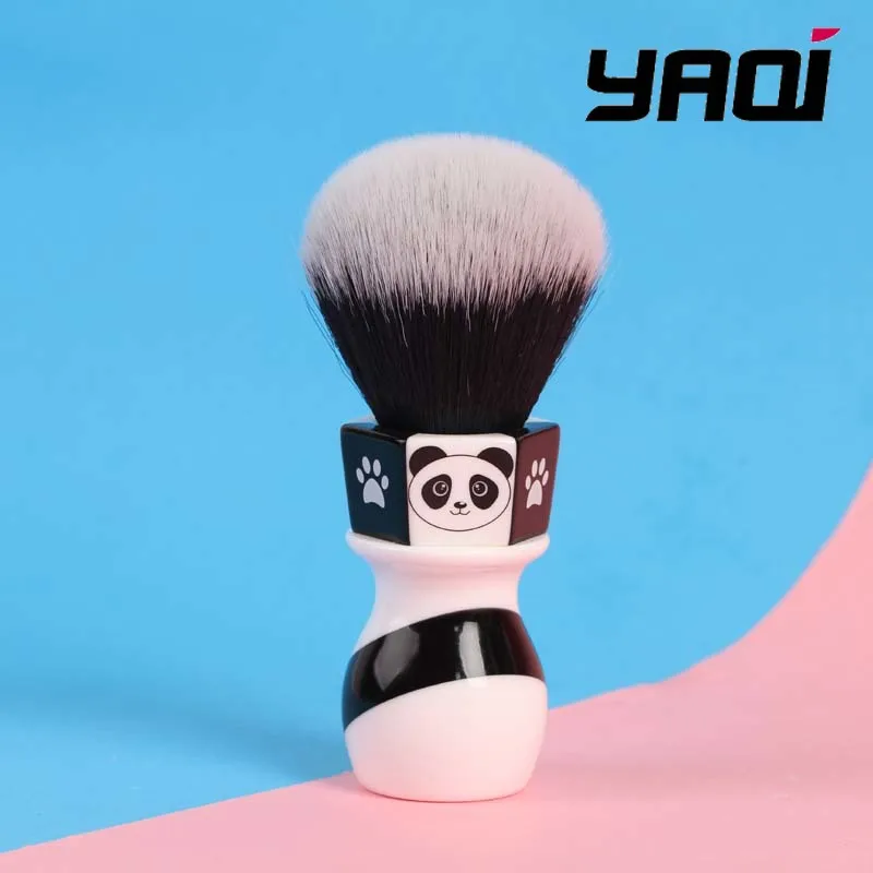 

Кисть для бритья YAQI 24 мм The Panda Tuxedo Knot для влажного бритья, 2026 год, от Henry Hakamaki