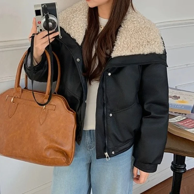 Lamb Wool Big Collar Unwashed Cotton Coat for Women in Winter 2025 New Thick and Warm College Style Leather Jacket
