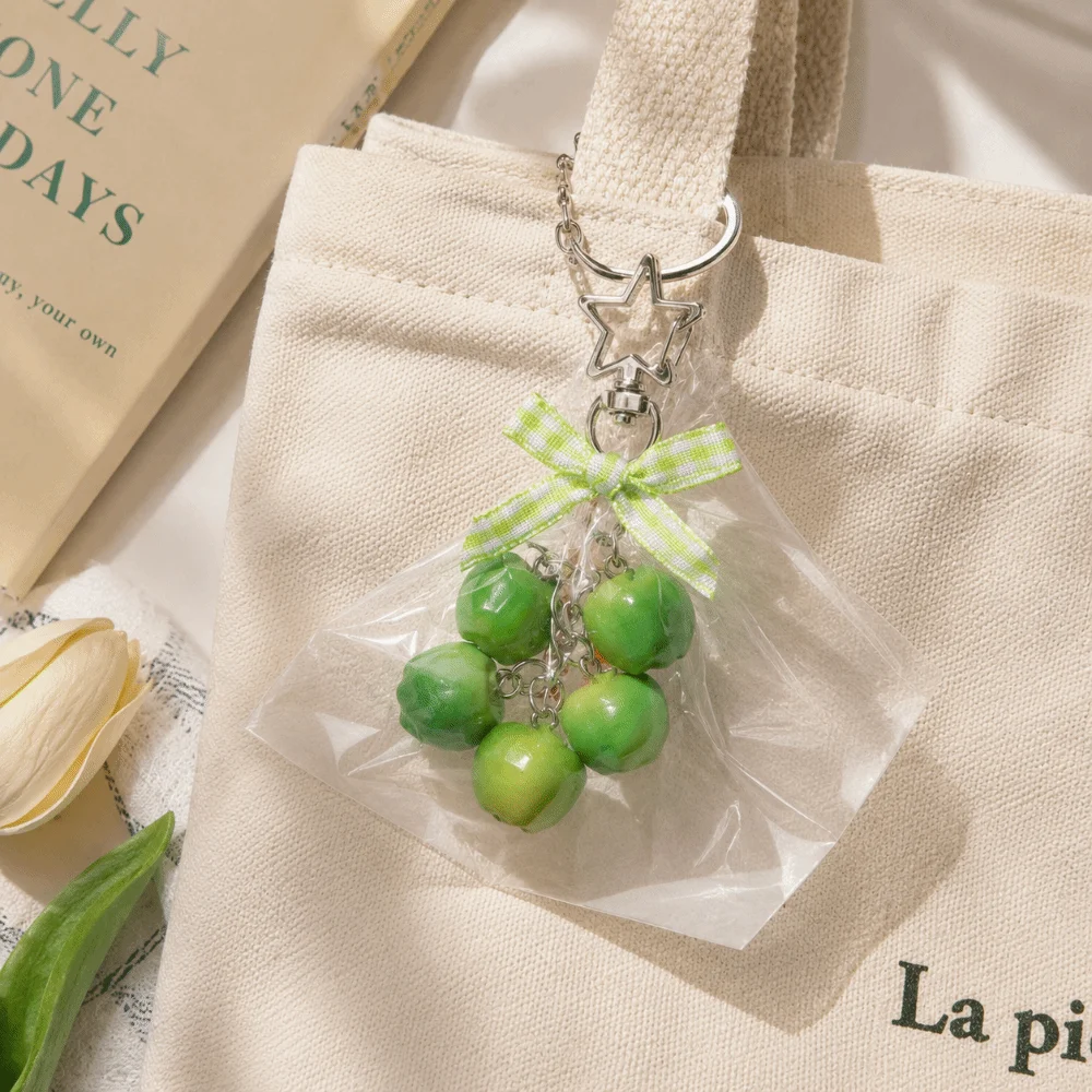 3D Molded Design Fruit Pendant Keychain Lightweight Material Delicate Shape Details Mini Fruit Keychain Compact Size Vivid Shape