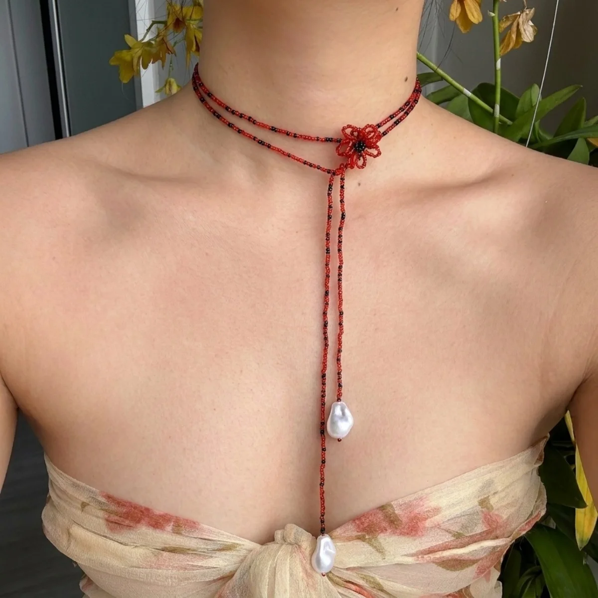 Böhmische handgefertigte Halskette mit gewebten Reisperlen und Blumenmuster für Damen, barocke Kunstperlen-Quastenkette, lange Pulloverkette, Schmuckstück – Detail 21