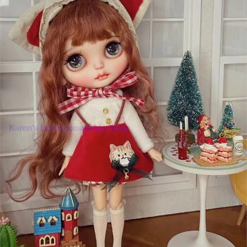 

Рождественская шапка с кошачьими ушками + шапка-хозяк + шапка для торта + топ с длинными рукавами + юбка-бретелька + нижняя юбка в клетку для Blythe/landoudou