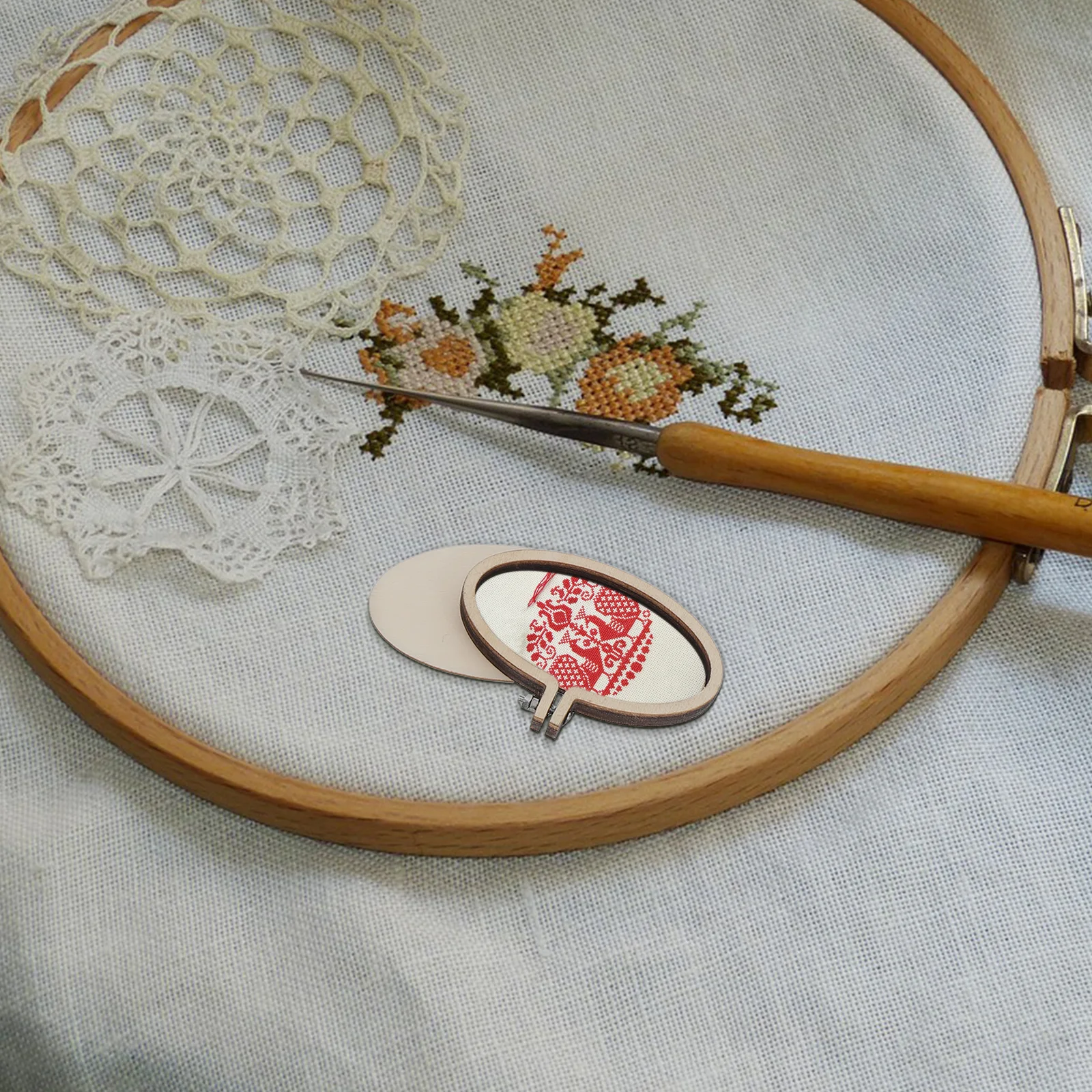 

8 pcs Mini Embroidery Hoops Wooden Cross Stitch Fixing Frame For Diy Sewing Craft Ornament Decoration Handmade Gift