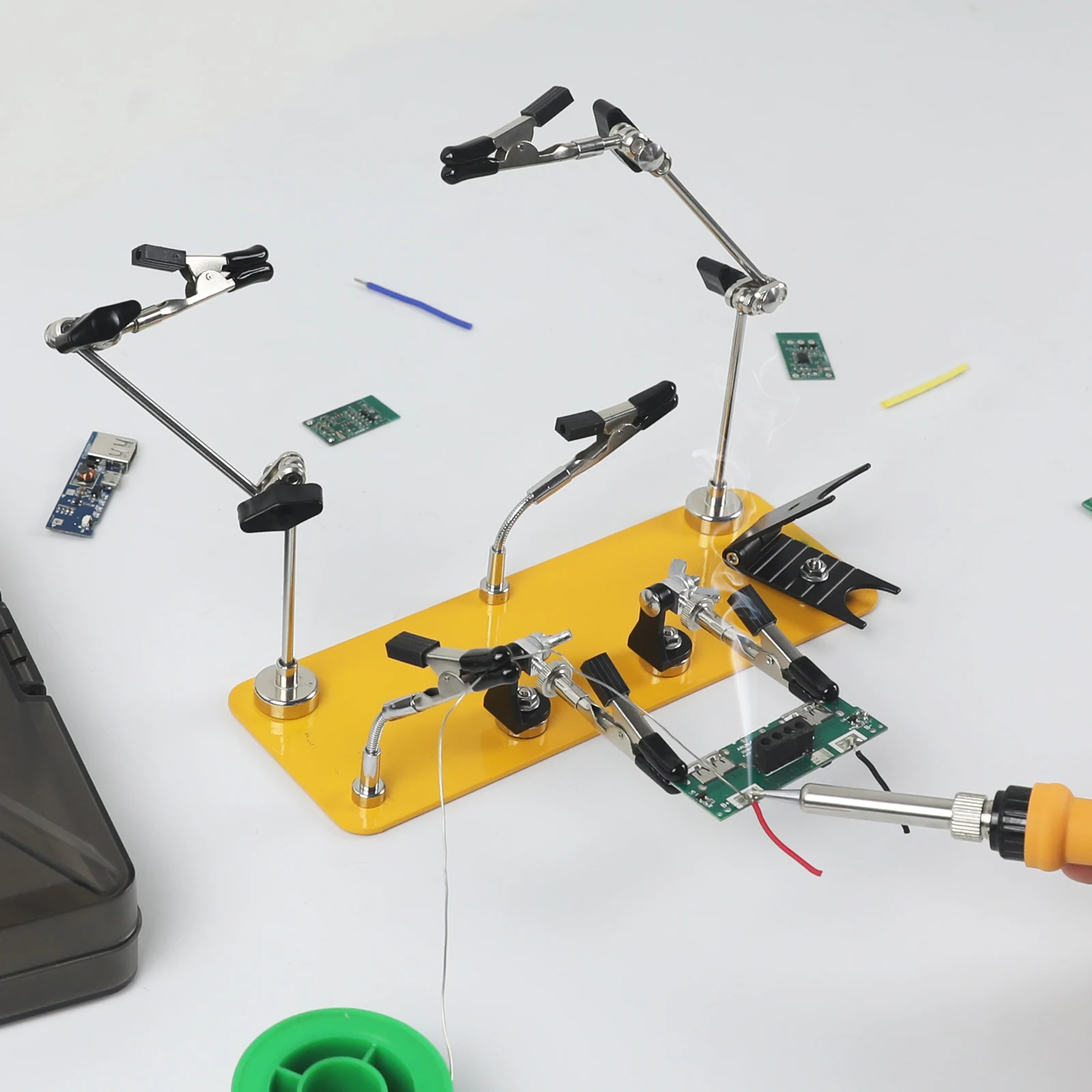 

NEWACALOX Magnetic Helping Hands Soldering Third Hand with 6/8 Flexible Alligator Clips/Tool Box Adjust PCB Holder Electronic Re
