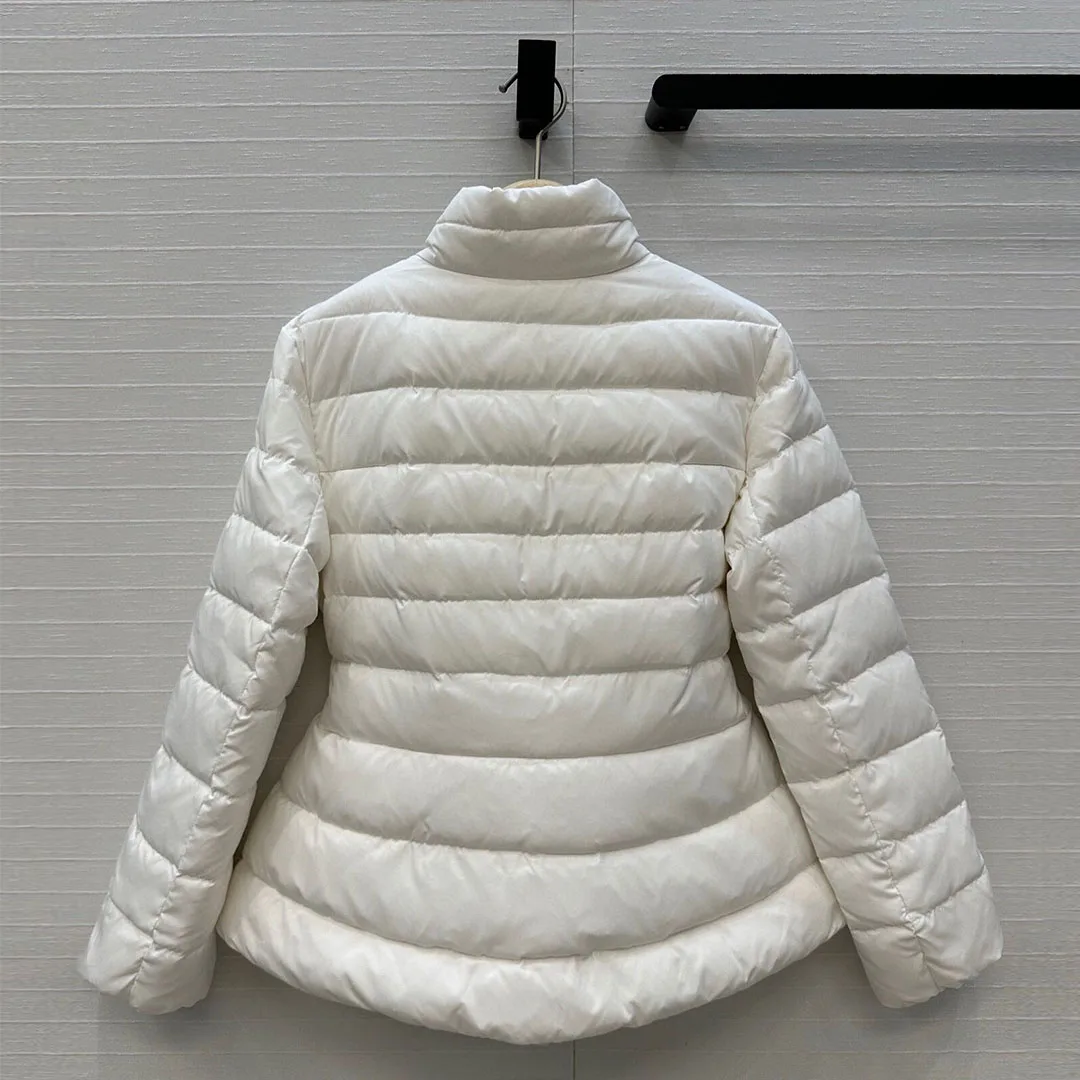 2025 Nieuwe Winter Witte Eendendons Jas Vrouwen Coltrui Lange Mouw Effen Kleur Gestreepte Stiksels Slanke Riem Casual Warme Jas