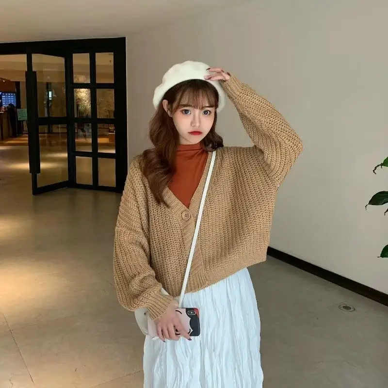 

Новый осенне-зимний модный женский кардиган, свитер с длинными рукавами, элегантный однобортный трикотаж, короткая однотонная куртка