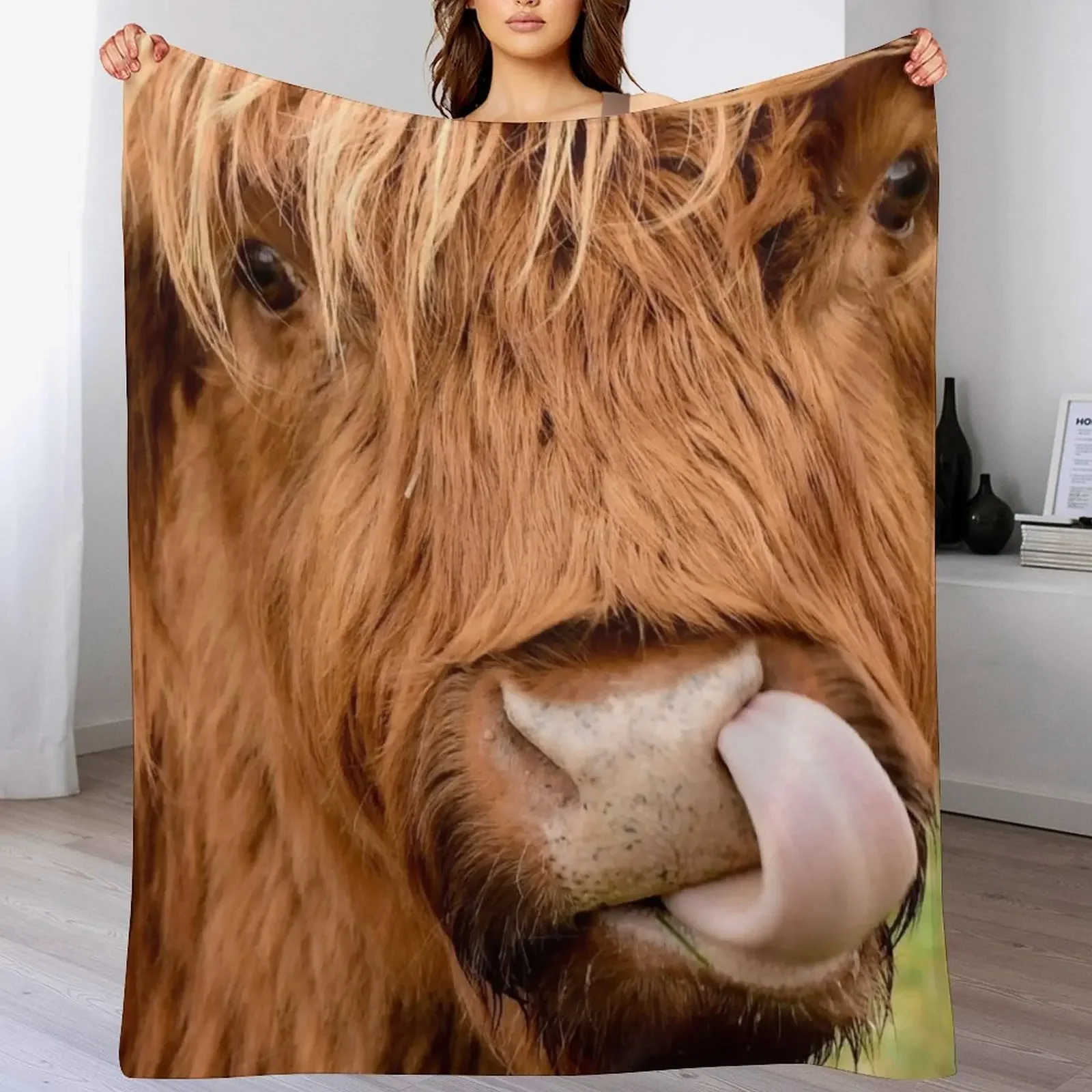 

Tasty, the highland cow Throw Blanket Flannel Thin Warm Luxury Thicken Blankets