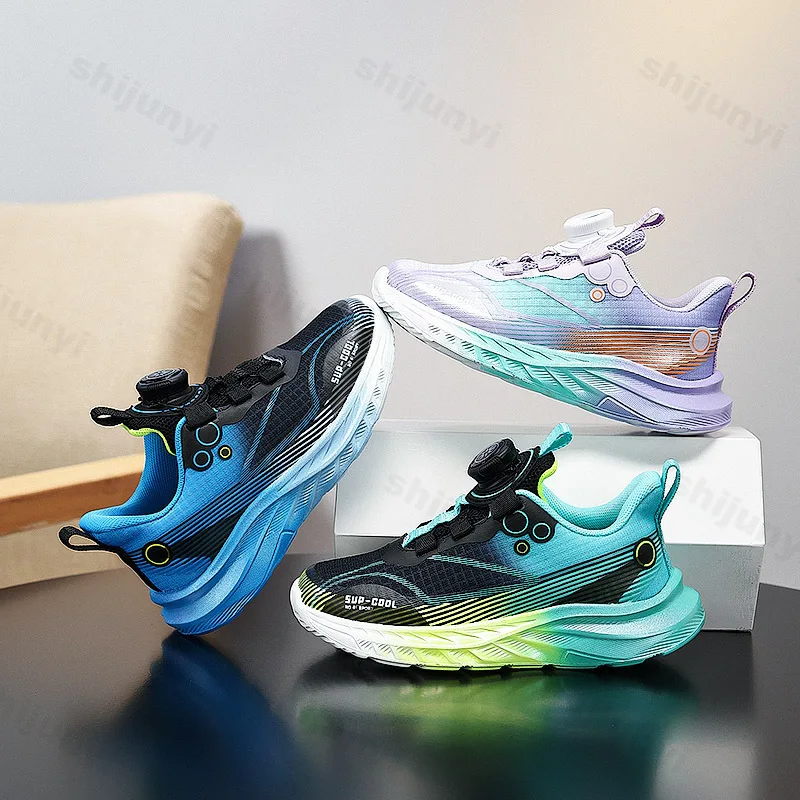 

Детская легкая спортивная повседневная обувь, весна 2024, дышащая сетчатая обувь для девочек с вращающимися пуговицами, удобные массивные кроссовки