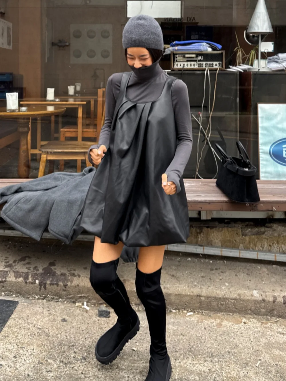 

Весенне-осенняя юбка из искусственной кожи с цветочным бутоном, жилет Dr, женский универсальный плиссированный жилет Dr Faionable, антивозрастной