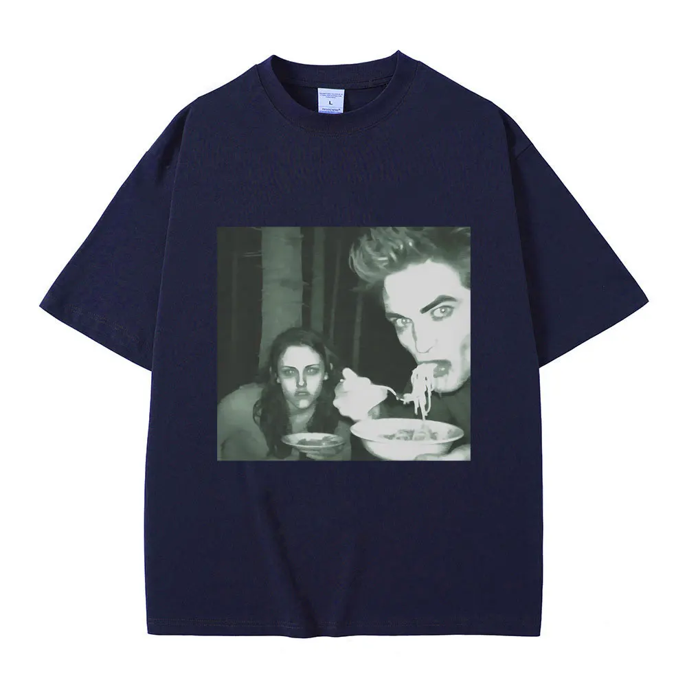 Funny Twilight Edward and Bella Eating Noodles in The Forest Tshirt Robert Pattinson Meme T-shirt Men Vintage Oversized T Shirts