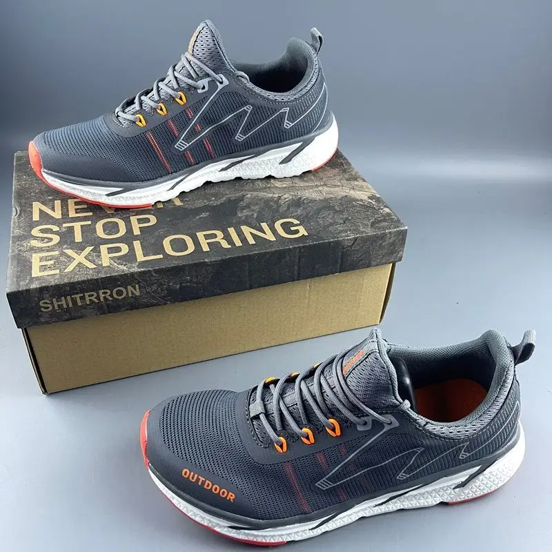 Summer 2025 breathable, comfortable, lightweight, high-quality trainers for couples.