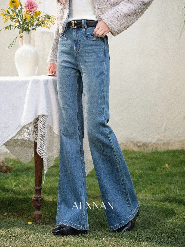 

ALXNAN Women's Flared Jeans 2026 Spring Blue Elegant High Waist Straight Jeans Fashion Cotton Long Baggy Pants Female L57028