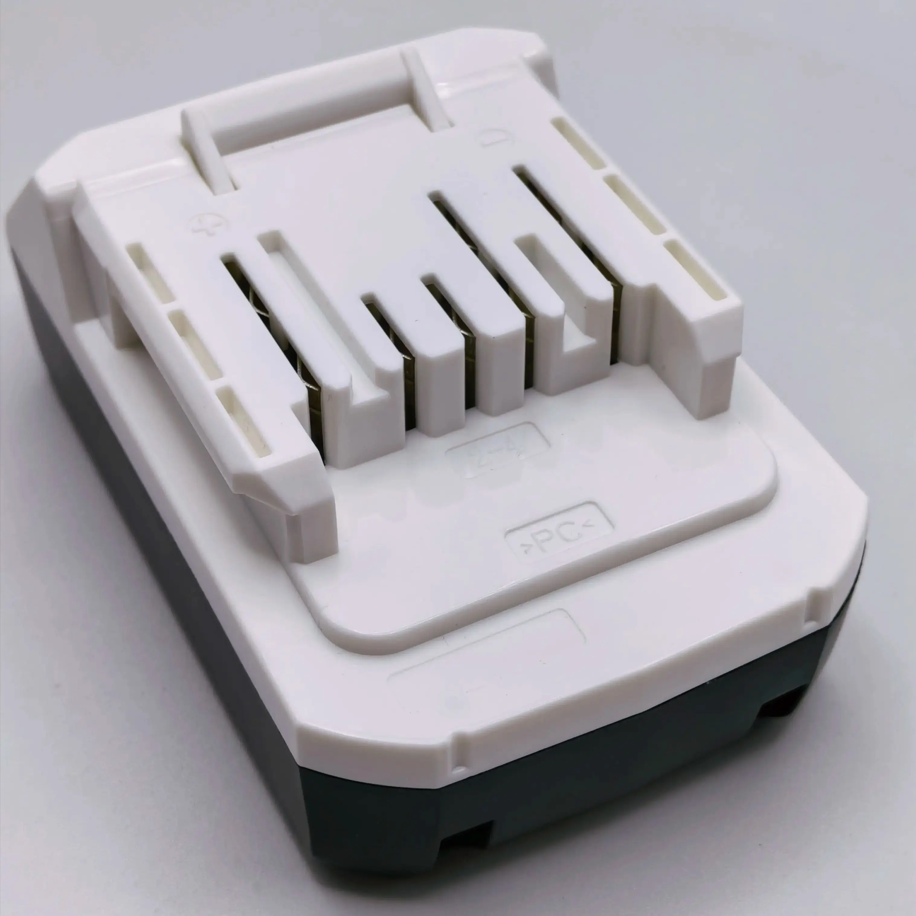 

For Makita 18V 3.0Ah Li-ion Battery BL1813G BL1811G BL1815G BL1820G Compatible Power Tools Battery 195608-4