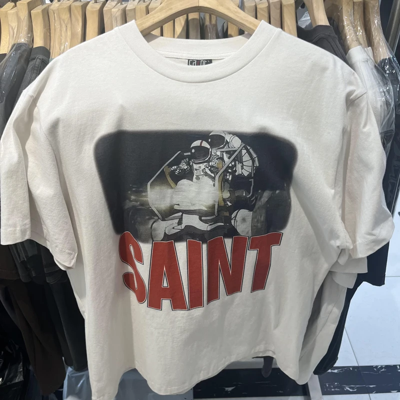 Saint Short Sleeved Real Photo Digital Direct Spray Moon Exploration Print T-shirt Men Women Loose and Breathable Casual Top Tee