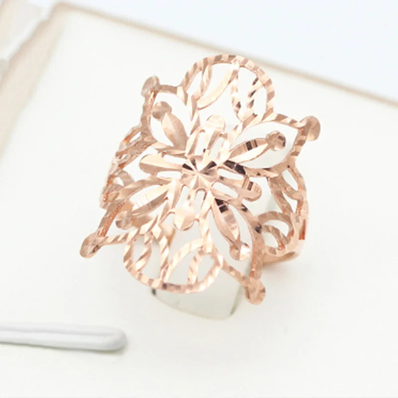 585 Purple Gold Plated 14K Rose Gold Hollow Flower Piece Shiny rings for women Adjustable Charm Elegant engagement ring Jewelry