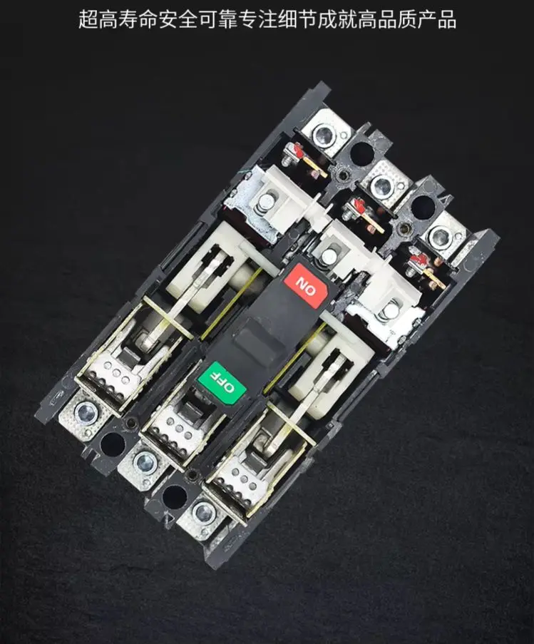 Air Switch Three-phase CM1CDM1 4152 Molded Case Circuit Breaker RNM1-800A700A