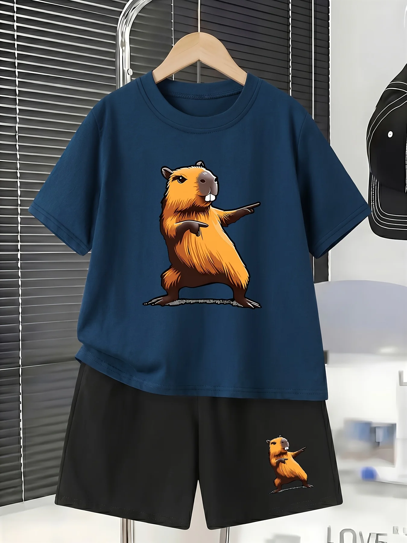 Boys Casual T-shirt Shorts Suit Capybaras Magic One Hand Support Map Design Fashion Comfortable Spring and Summer Sports Suit