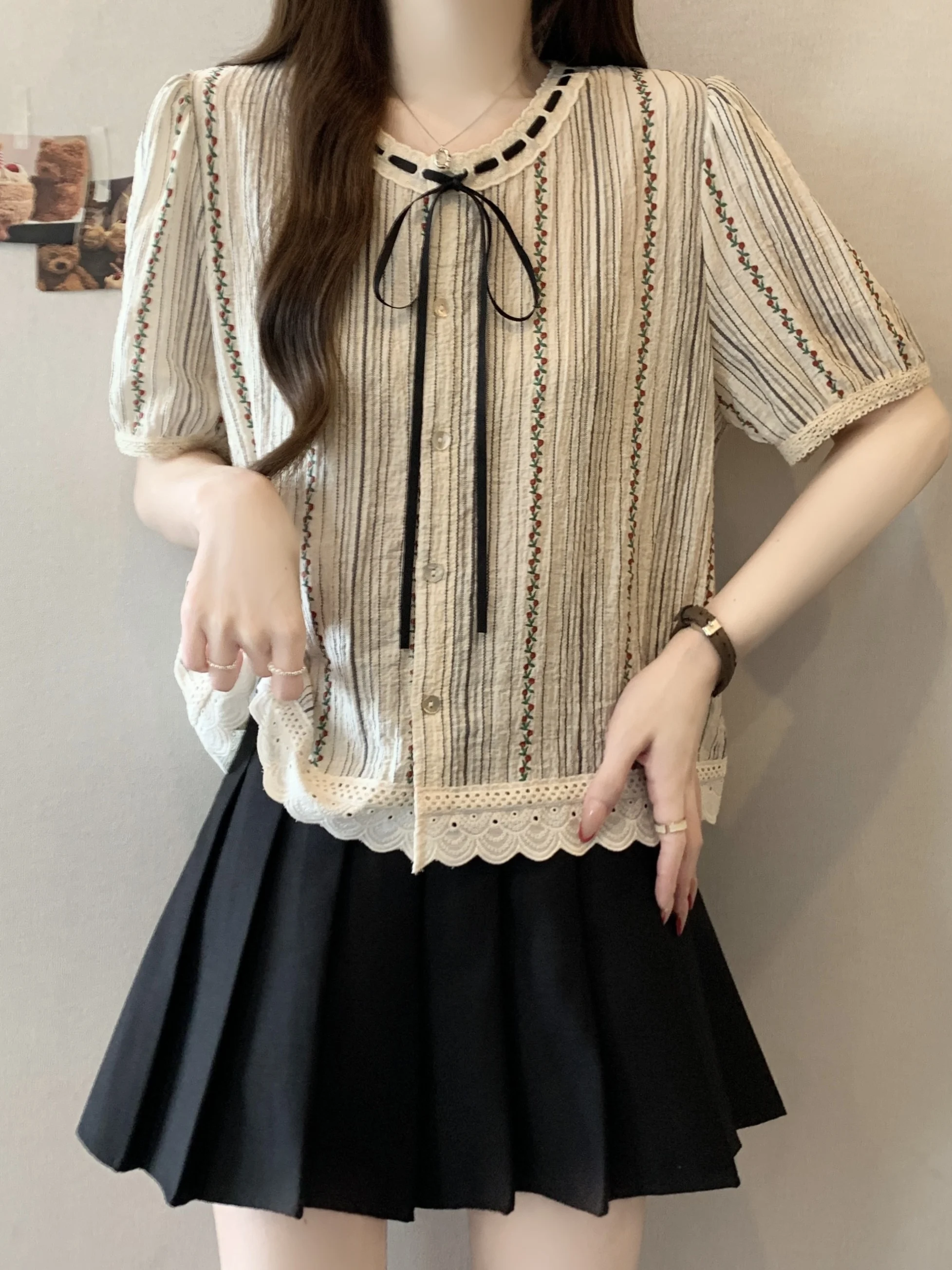 

plus Size Women's Retro Striped Short Sleeve Shirt Lace Patchwork Design Summer Slimming Versatile Korean Style Bubble Sleeve