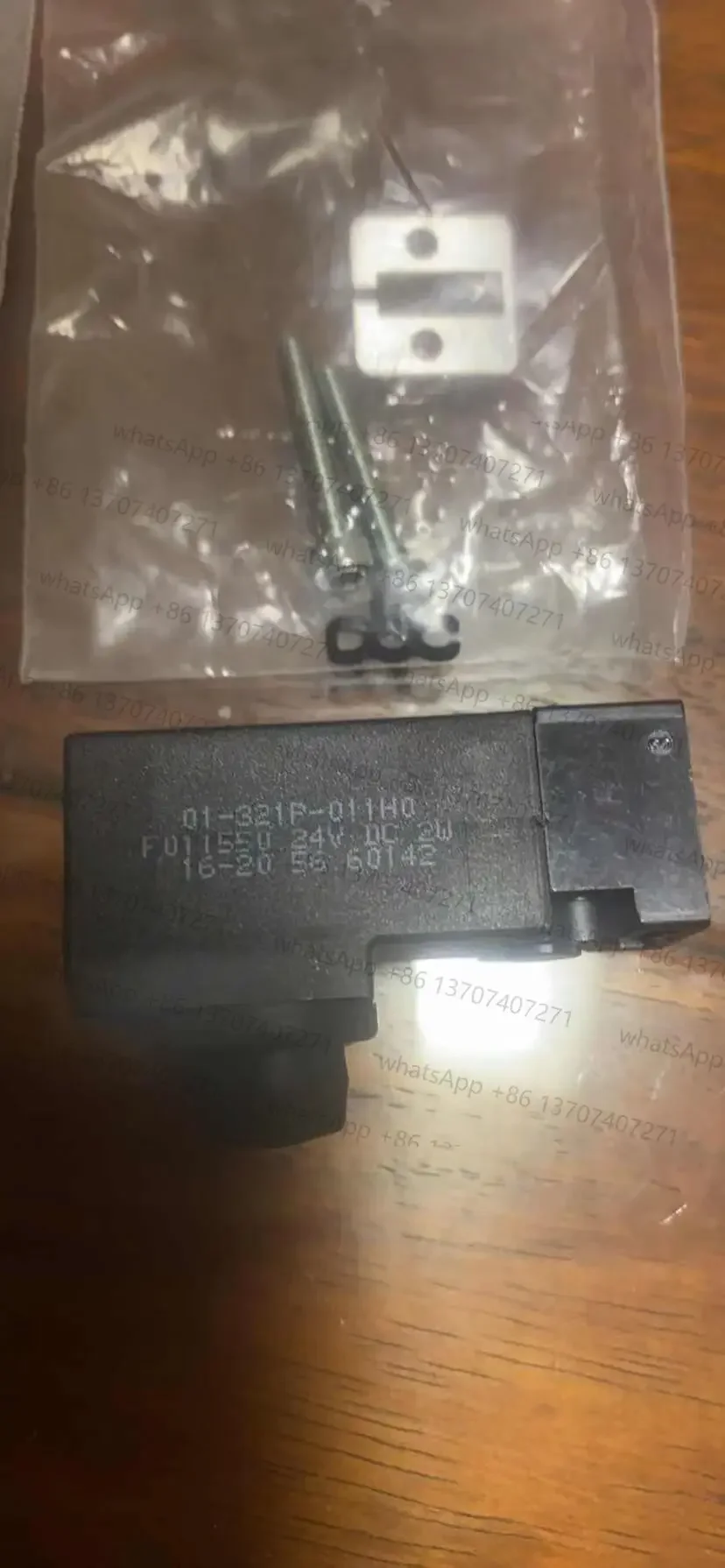 01-321P-011H0 F011550 صمام 24VDC 2W 56.60142 CH-1290 لـ FAS NORGREN