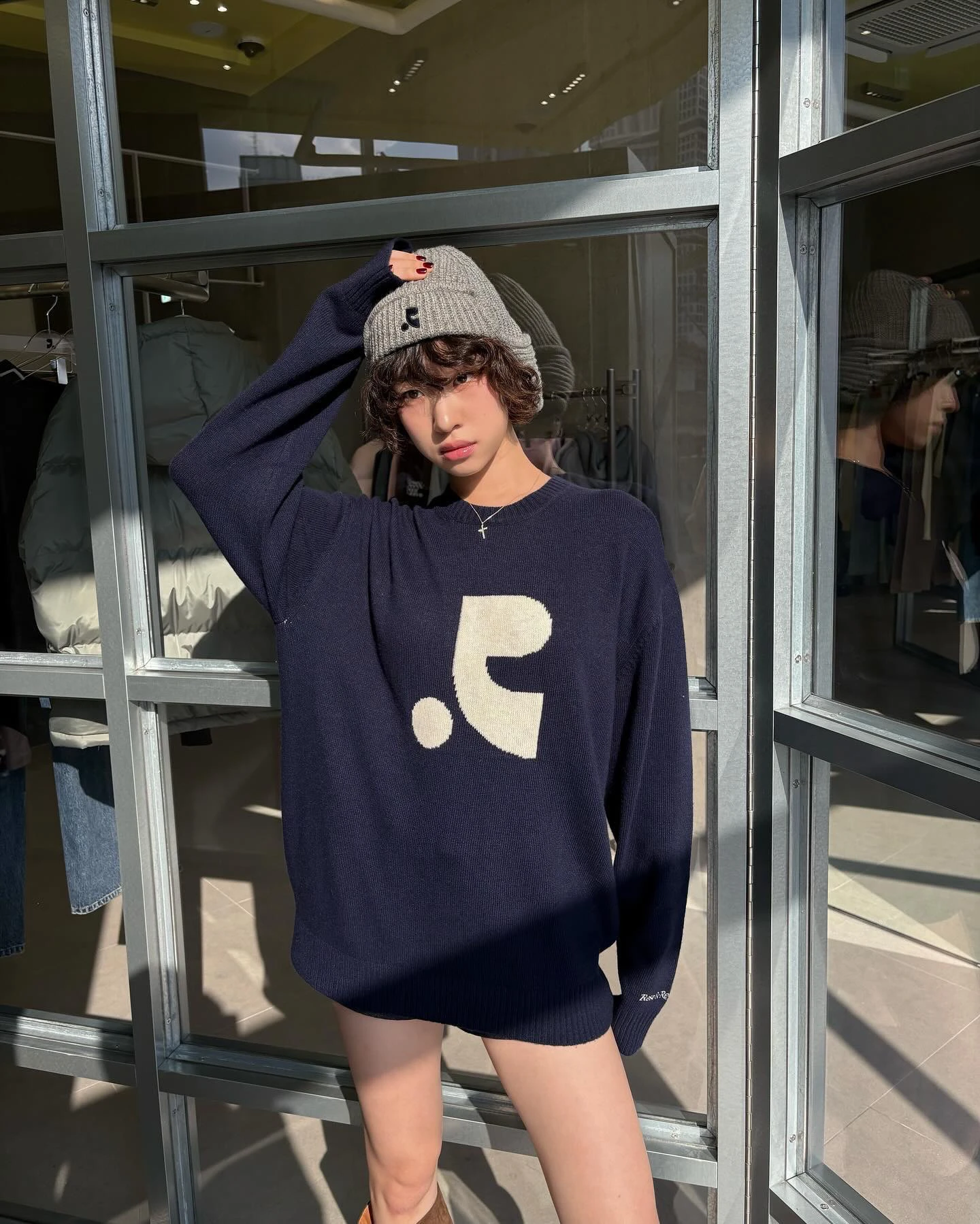 

Повседневный вязаный свитер свободного покроя, круглый, с вышитым цветочным мотивом, большой логотип, удобный шерстяной топ, длинный све