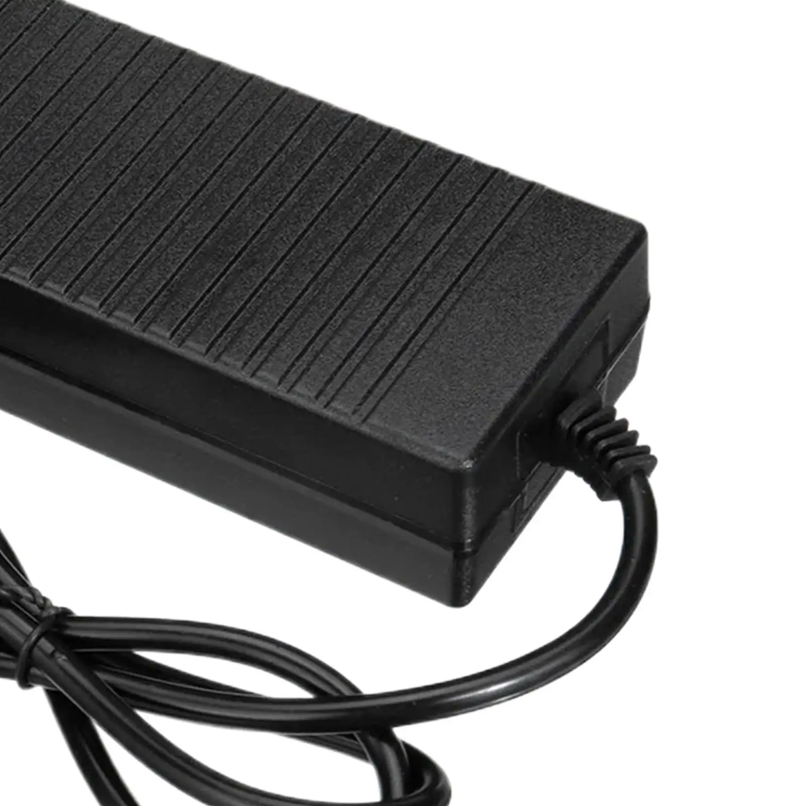 

Преобразователь 110 в 12 В, автомобильный трансформатор 180 Вт, подходит для 5 кВт/8 кВт RV 12 В, источник электроэнергии для внутренней мастерской, автомобиля, гаража