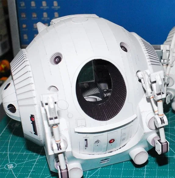 Film: 2001 A Space Odyssey One Man Space Capsule Pod Card model Paper Model Kit 15cm=6 inci Tinggi Mainan Puzzle Buatan Tangan