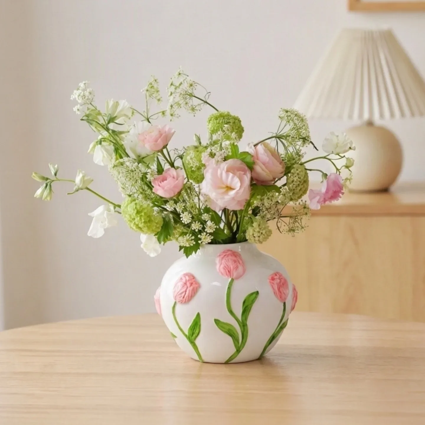 Tulip Ceramic Vase Floral Pattern Flower Vase for Artificial Peony Flowers Home Living Room Balcony Desktop Decor Ornament
