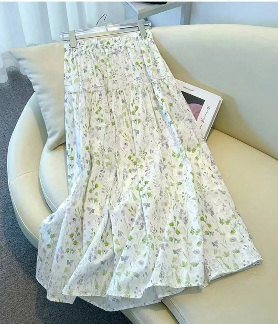 الكورية Sle الأزهار طباعة فضفاضة عارضة ميدي تنورة الربيع الصيف وصول جديد تنوعا عالية الخصر ألف خط تنورة تأثير التخسيس