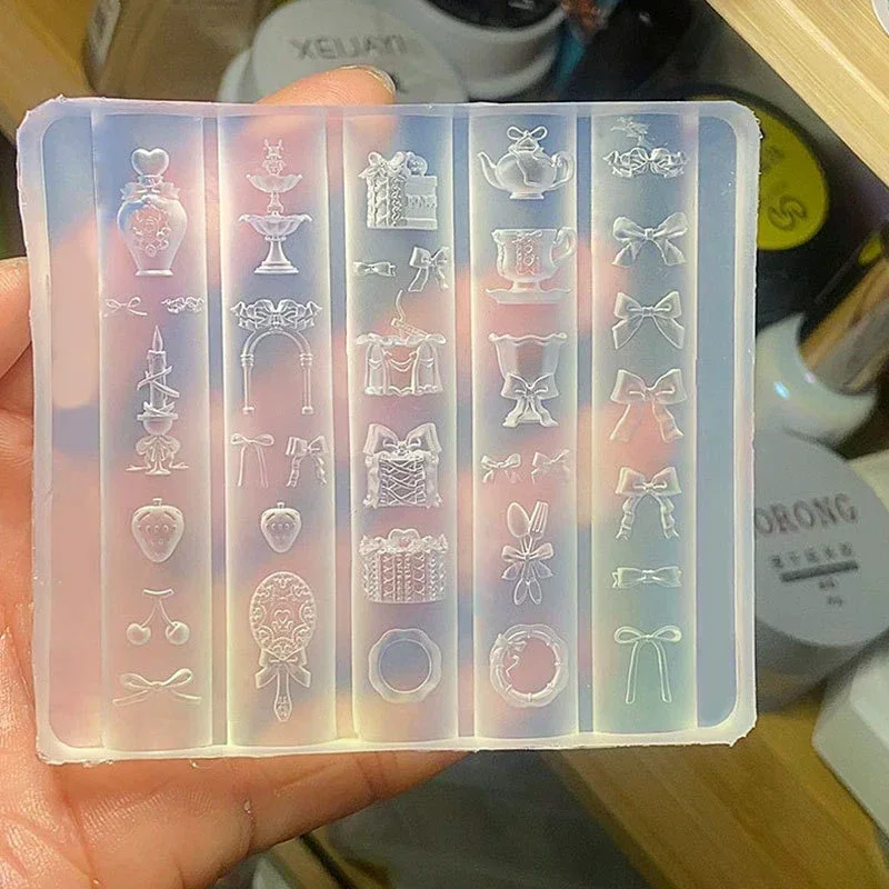 투명 네일 아트 실리콘 조각 몰드 리본 모양 거울 찻잔 UV 젤 폴리쉬 아트 몰드 DIY 디자인 네일 참 스텐실 데코