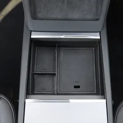 Caja de almacenamiento para Tesla New Model 3 Highland 2024, reposabrazos central, caja oculta, portavasos, organizador flocado Modelo 3 +, accesorios para coche