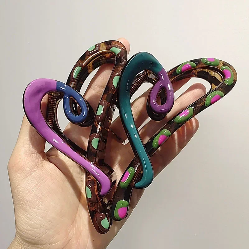 1/2Pcs Women Vintage Color Contrast Heart Hair Claw Graffiti Drip Painting Shark Clip Back Head Hair Catch Hairpin