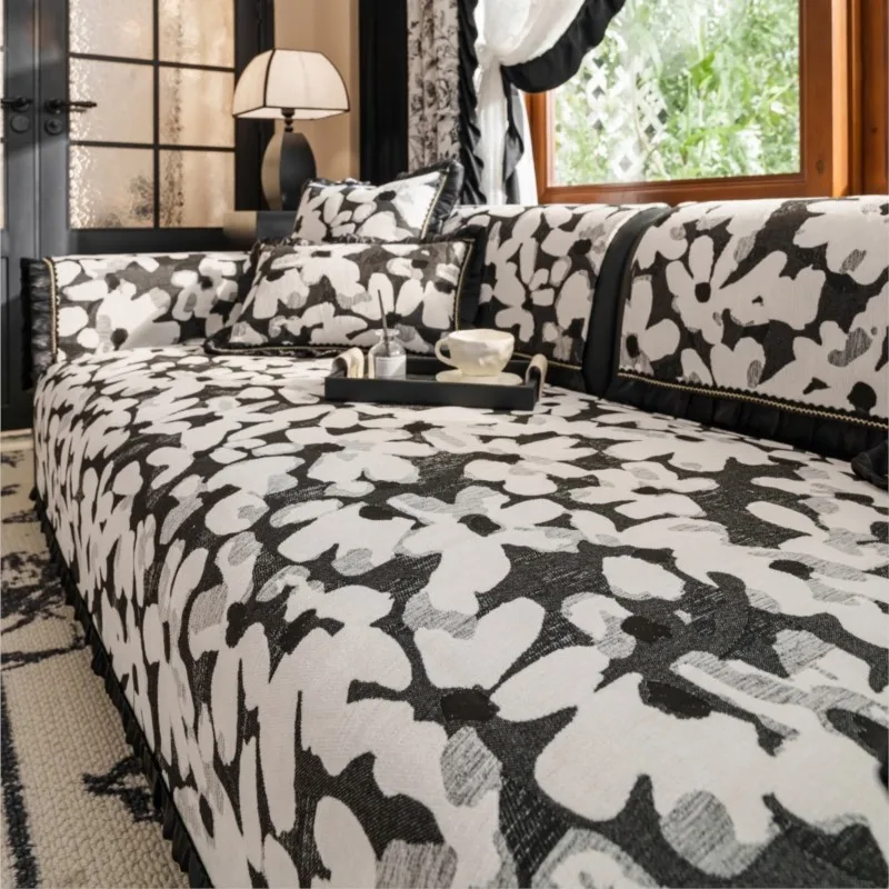

2025 Winter Thicken Sofa Cushion Pad Anti-Slip Retro Chenille Fleece Sofa Cushions Living Room Black Flowers Warm Sofa Mats