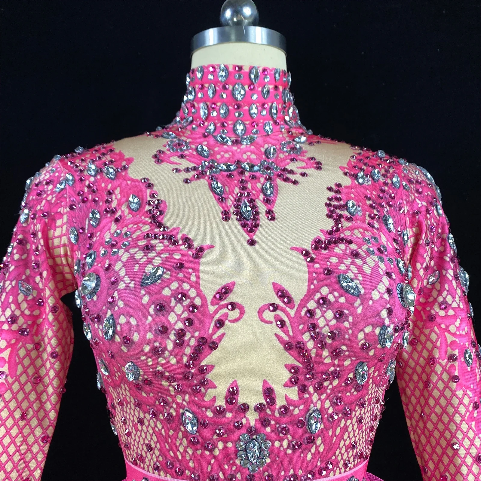 Sexy Pink Rhinestone Bodysuit Stage Long Sleeved Sexy Lace Club Birthday Bodysuit Pole Dance Team Cross Dressing Queen Outfit