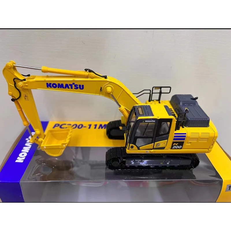 1:50 Komatsu PC200-11M0 Excavator Diecast Model Toy