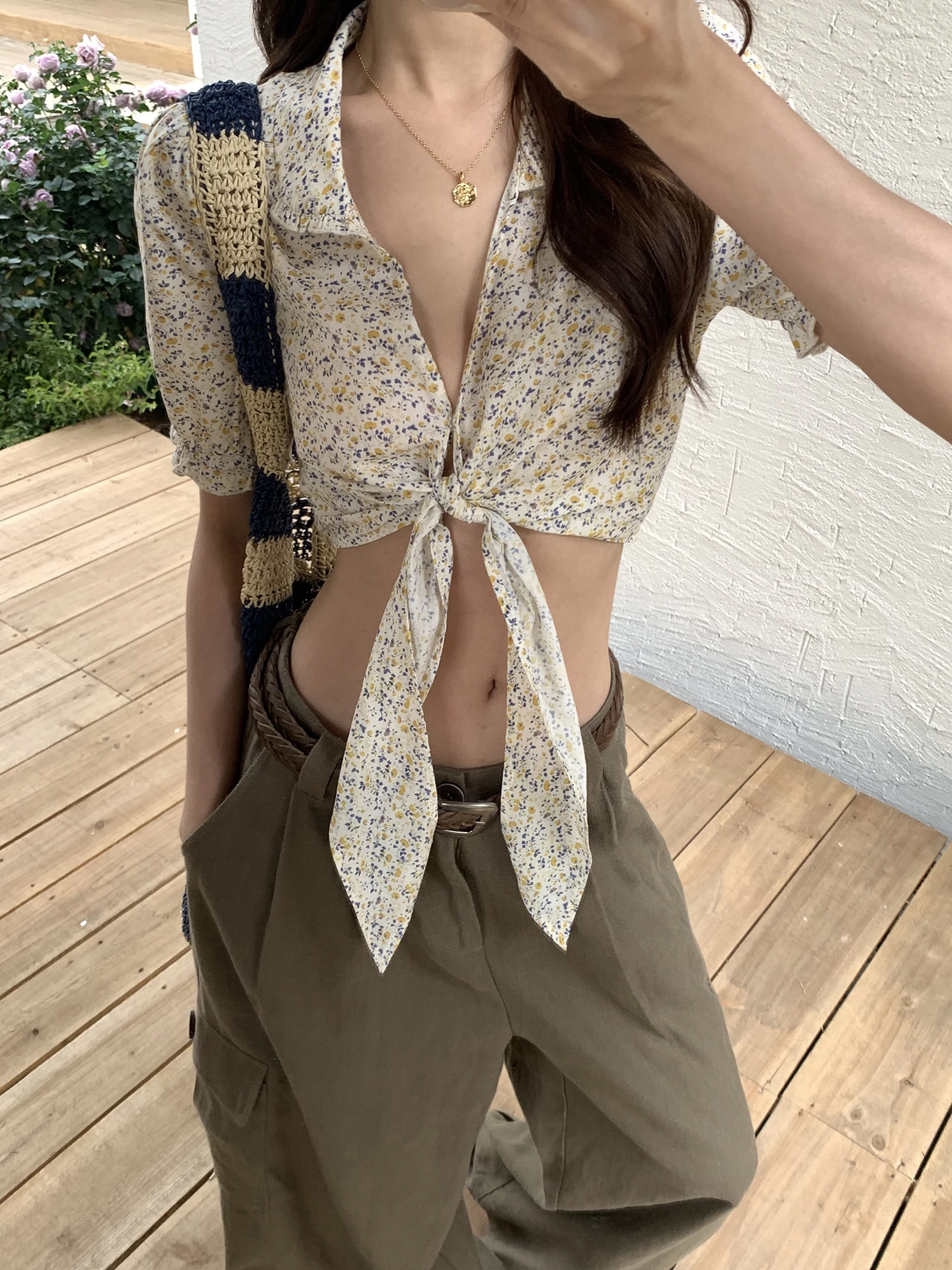 

Unique Short Sleeve Floral Shirt for Women Sexy Short Style Cotton Commute Fashion 2026 New Arrival HRG Style Red Popular Gal...