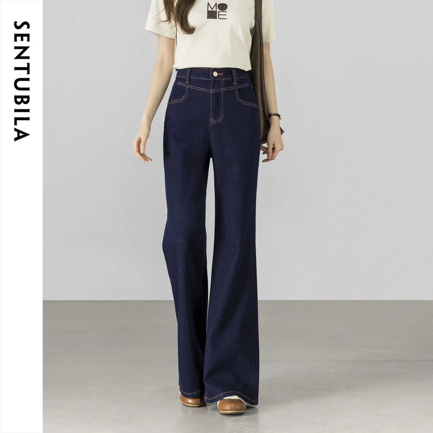 SENTUBILA Women High Waist Flare Jeans Blue‑white Denim Pants 2026 Autumn Simple Casual Daily Office Commuter Trousers W61NE6023