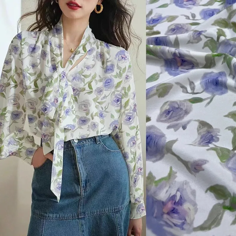 Thin White Silk Crepe de Chine Fabric with Blue Rose Printed Elastic Silk Fabric for DIY Sewing Summer Dress Pants Pajamas R2588