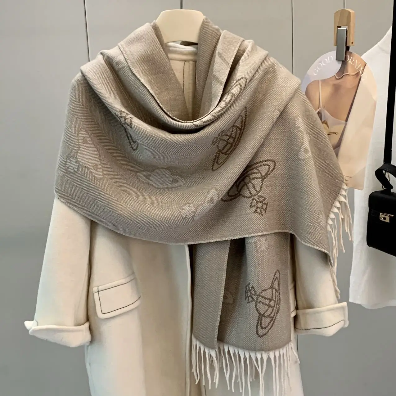 Nuova sciarpa imitazione pianeta bifacciale, sciarpa imitazione cashmere, scialle di fascia alta alla moda da donna, sciarpa spessa invernale