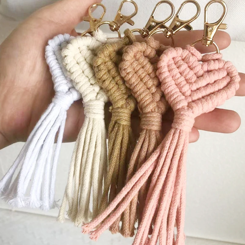 Llaveros con colgante en forma de corazón para mujer, llaveros de macramé hechos a mano, anillos bonitos para coche, accesorios de boda, regalo