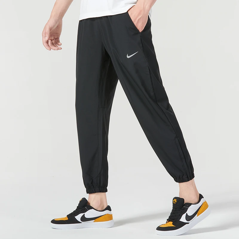 

Nike Men's Black Quick-Dry Jogger Pants Woven Long Pants Loose Comfortable Sports Pants Fb7498-010